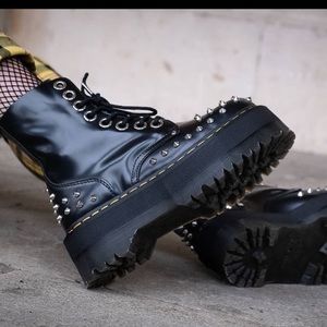 Meet your Posher, Monica